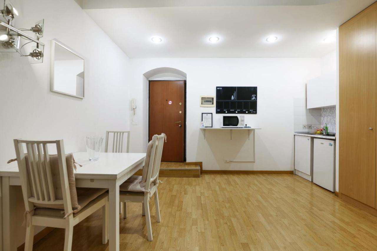 Luminoso Appartamento Con Balcone In Cadorna Milano Eksteriør bilde